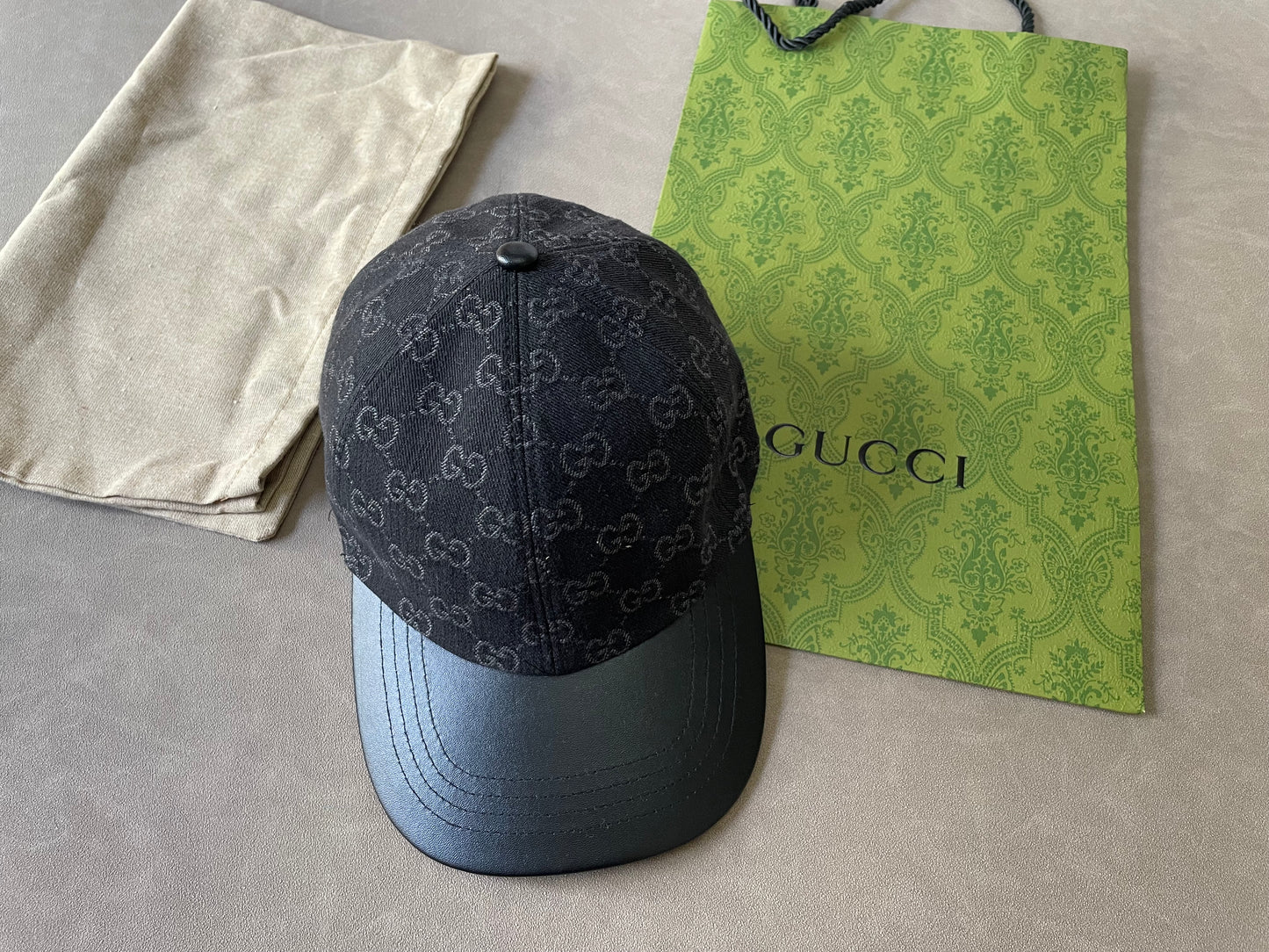 Gucci toile GG noir Monogram