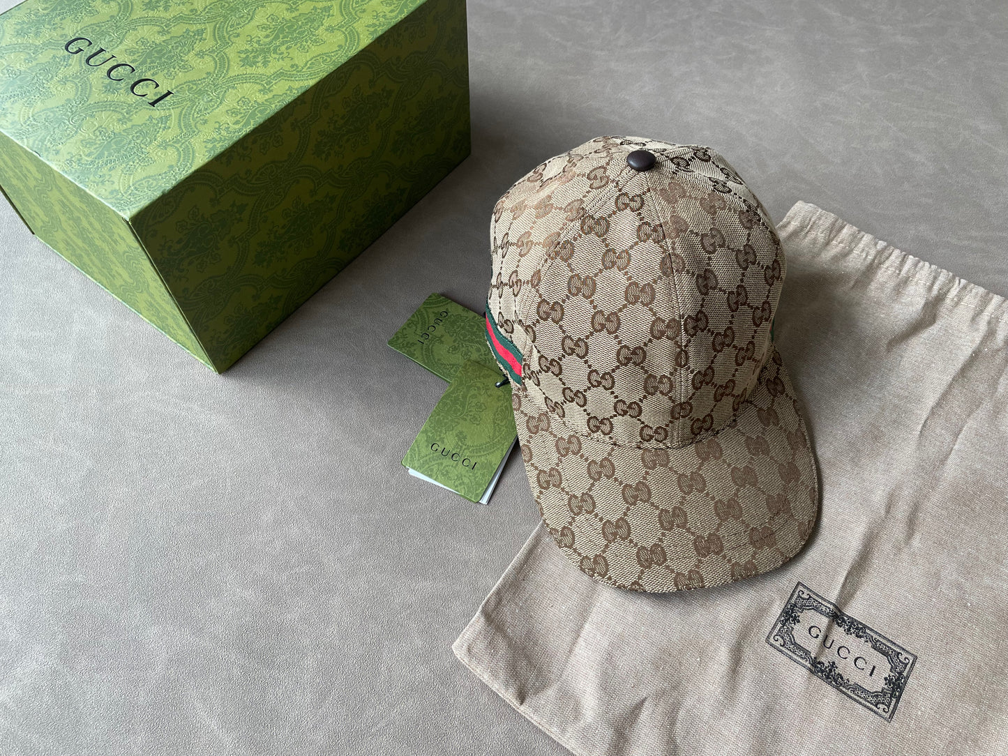 Gucci Canvas classique - 2 colors