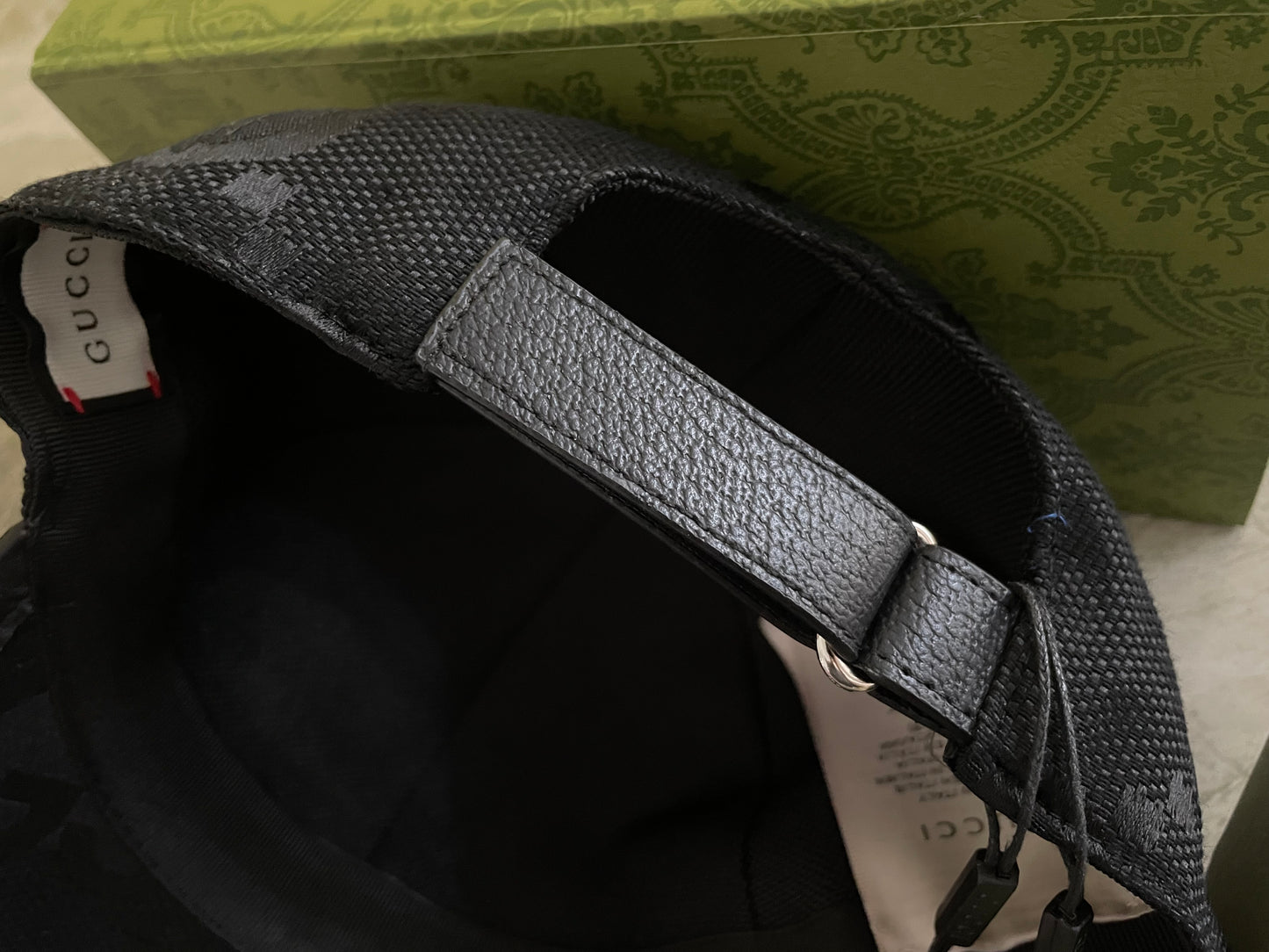 Gucci Noir Jumbo