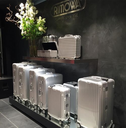 Valises