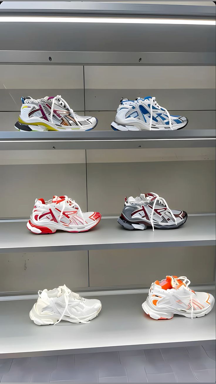 Balenciaga runners