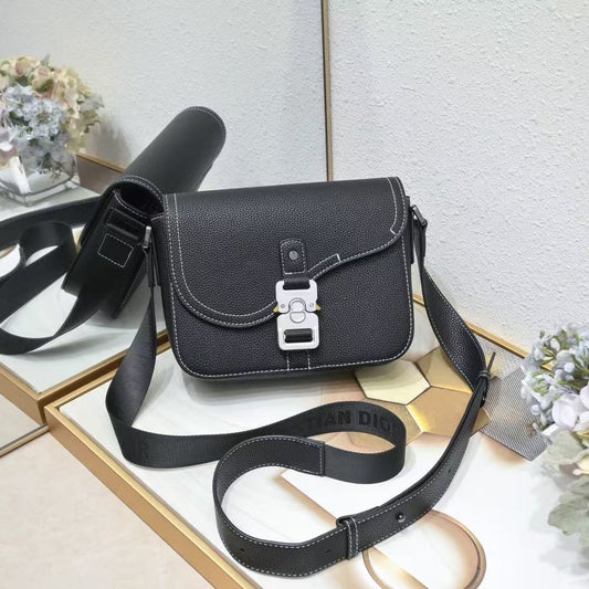 D*or Saddle Messsenger