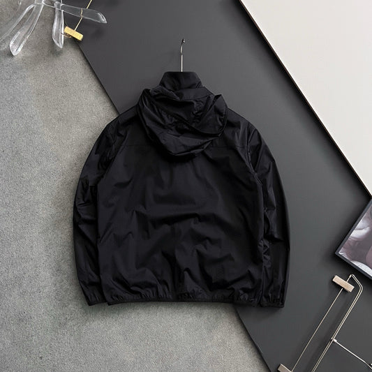Coupe vent moncler noir classique