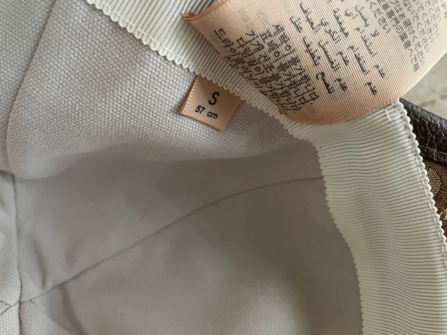 Gucci Beige Jumbo