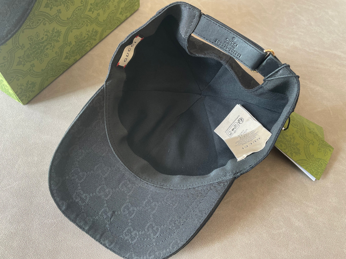 Gucci noir bande classique