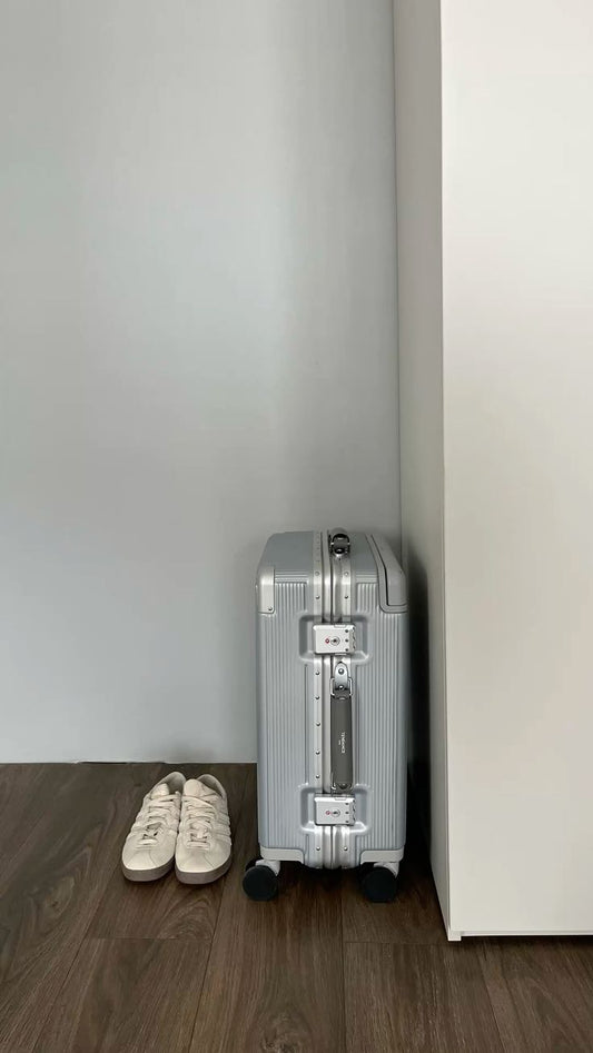 Small Rimowa Classique